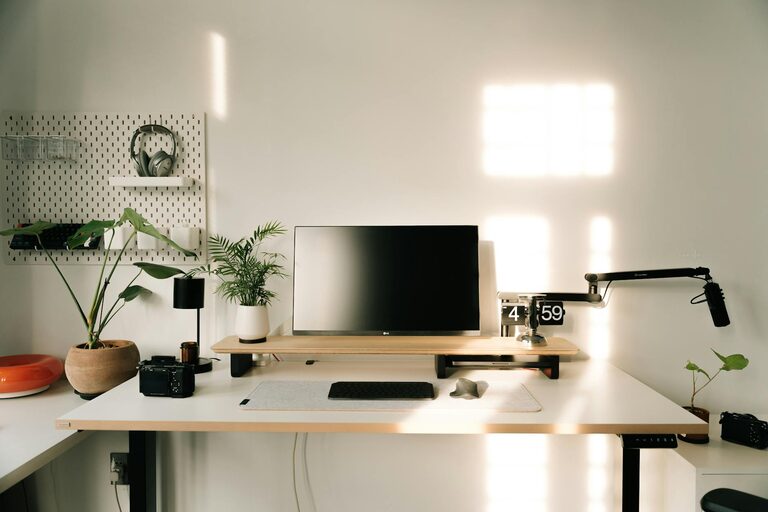Tips for Organising a Clutter-Free Home Office Space